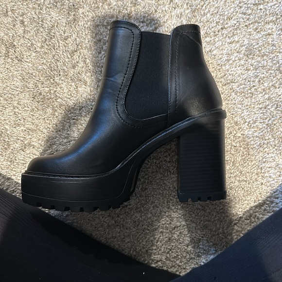 Soda brand platform boots - Picture 3 of 3